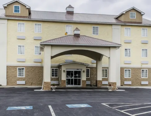 SureStay Plus by Best Western Jonestown Lebanon Valley Hotels in Pine Grove Township