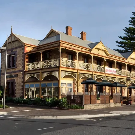 Anchorage Seafront Hotel