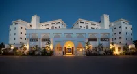 Lantana Galu Beach Hotels in 