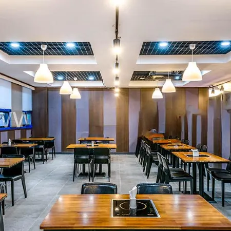 Hotel With City Отели рядом с достопримечательностью «Музей компьютеров Nexon»