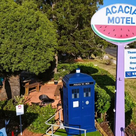 Acacia Motel