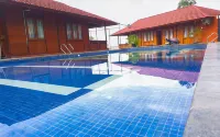 Villa 100 m² dengan 1 kamar tidur dan 4 kamar mandi pribadi di Padang Barat - Kolam Renang
