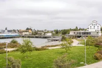 1025 Luxe • 2BR • Waterfront District • Close to Downtown & WWU