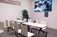 Qicheng Hotel (Shenzhen Gongming Heshuikou Metro Station Branch) - 2-نجوم