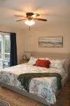 New Listing! King Bed/Ice Machine/Boat Parking