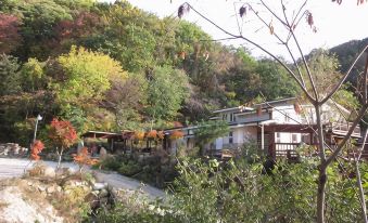 Yecheon Munpil Pension