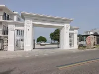 Lanshan Yuhai Holiday Homestay(Yangon Beach Store of Laoshan Scenic Area) - Private Pool