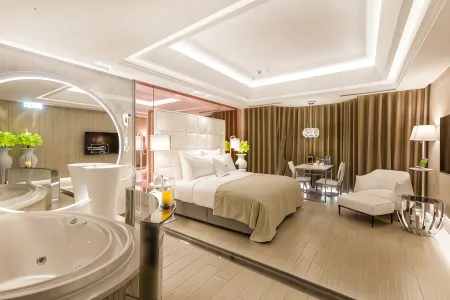 Six Star Motel Taoyuan