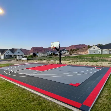 Spacious 6-bedroom house in charming Kanab with WiFi, AC and outdoor amenities