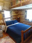 "Laurentius" cozy one room cabin on a Koi Pond