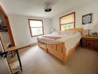4Br Apartment with Waterfront Access - Wifi