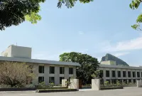 Gloria Manor