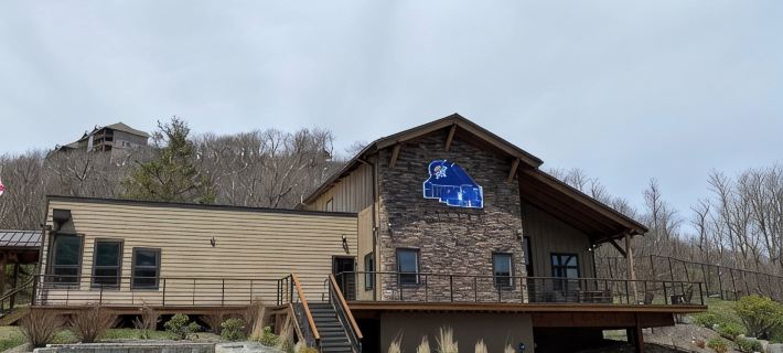 Sugar Ski in/out 1BR 1BA views/pool/sauna/hot tub Hotels in Sugar Mountain