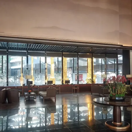 Huayi Hotel