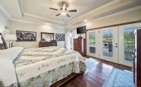 Compound on Lake - Gameroom/Dock/Pool/Hot tub - Sleeps 37