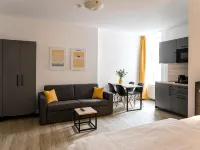 Homaris Boxi Studios Hotels near Berghain
