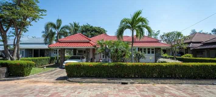 F4 Beach House Kitchen BBQ 3 Bedrooms Large Yard Ξενοδοχεία στην πόλη Klaeng