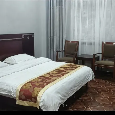 Zhouqu Hongda Hotel