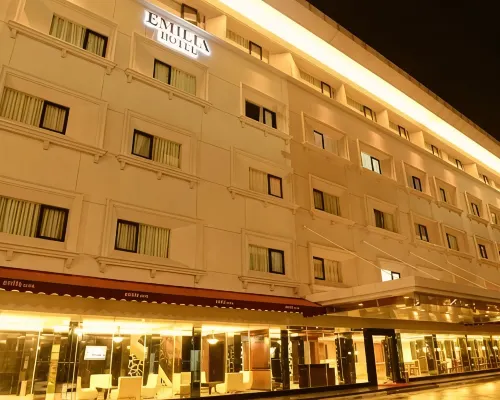 Emilia Hotel by Amazing - Palembang Hotels near Pasar Cinde