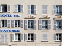 Tour de Nesle la Rochelle Vieux Port Hotels in La Rochelle