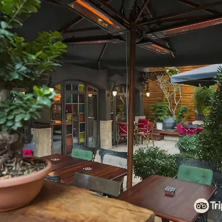 Corinne Art & Boutique Hotel
