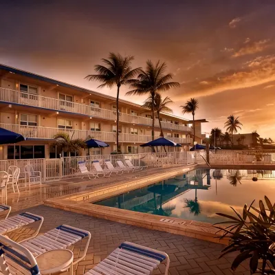 Glunz Ocean Beach Hotel and Resort Hotels near A Deep Blue Dive Center