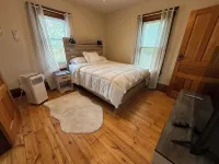 Cozy Farmhouse Getaway 10 min from Lost Island and Casino - 3 étoiles
