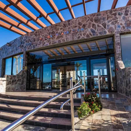 Apartamentos BlueBay Beach Club