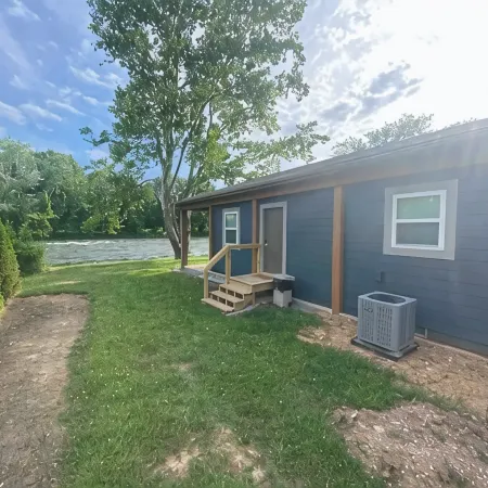 1Br on Watauga River Near Watauga Lake