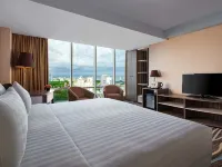 Swiss-Belhotel Waterfront Makassar Hotel di Kota Makassar