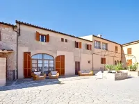 Hotel Rural Es Riquers Hotels in 
