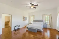 Modern Farmhouse in the quaint town of Julian in the San Diego Mountains