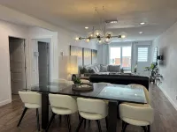 Grandiose!, Ground floor, 3 Bedrooms! Vue Chateau!!! Renovated, Air-conditioned, Free parking
