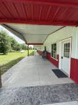 Cozy 2-bedroom condo in charming Neligh with AC, WiFi and handicap accessible. - chambre d’hôtes