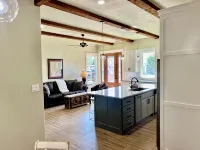 Brand New Hill Country Retreat: Stunning Views & Lake Access--Family Perfect - 4-Sterne