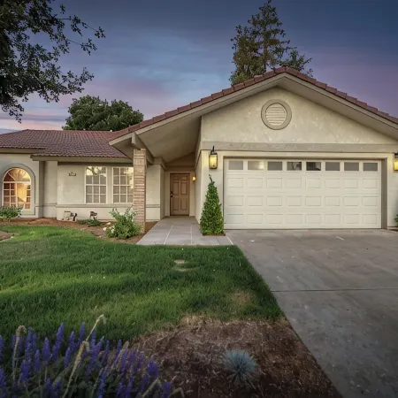 Relax & Play in Clovis! 4BR w/ Hot Tub, Game Room, Firepit, Close to Hospitals