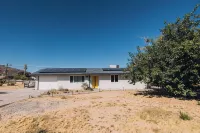Casa De Colores w/ Arcade, hot tub + more - J Tree - Pools