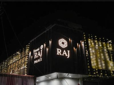 HOTEL RAJ PALACE