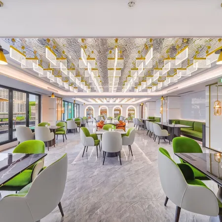 Madison Hotel Tianmen Wanda Plaza