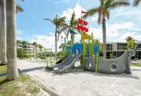 Relax, Enjoy & Experience A Tropical Escape in Key Largo. Sea breeze & Sunshine - บังกะโล