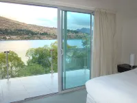 3 Level Lakeside Luxury with Magnificent Lake & Mountain Views Potential Carhire - 2-Star