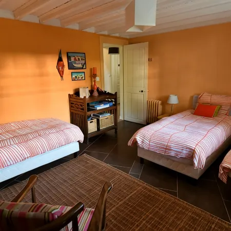 Villa in Royan Park, 15 pers. - 200m from beach - 400m from shops/station.