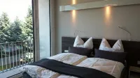 Detached house with garden and party room in Dresden - for you alone - บังกะโล