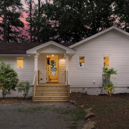 Newly renovated beauty on main lake with sunrise to sunset panoramic views!