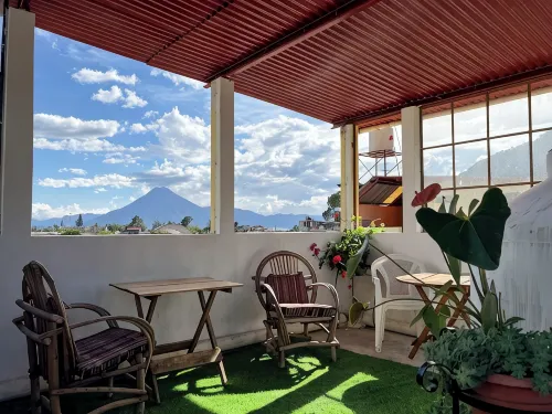 Spacious Family Apartment with Mountain Views in Panajachel - Mountain view