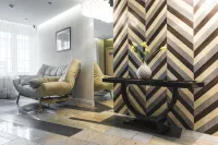Ya-Otel' Hotel - parkir