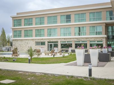 Howard Johnson by Wyndham Neuquen