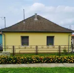 Szigeti Ház, Szecsisziget Hotels in 