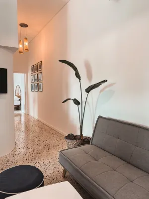 Charming condo at the heart of Batroun old souk - Apartments