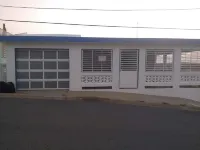 Hill House in a Great Location - Las Croabas. - Bungalows